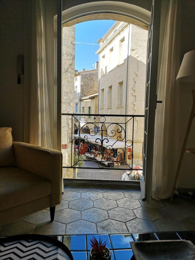 Uzes, Au Coeur Du Centre Medieval Le Logis Du Consul Un Bien D'Exception Du Xvieme Siecle Extérieur photo