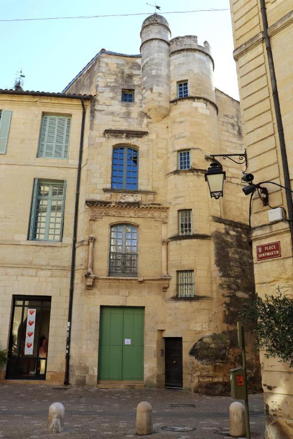 Uzes, Au Coeur Du Centre Medieval Le Logis Du Consul Un Bien D'Exception Du Xvieme Siecle Extérieur photo